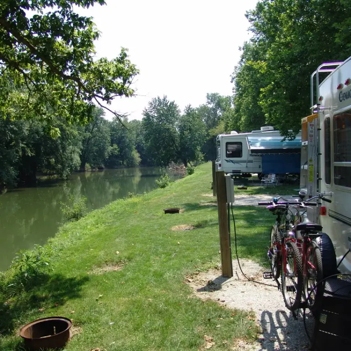 a bus that is parked on the side of the road